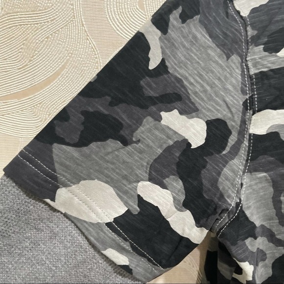 NEW BOYS 100% COTTON GRAY CAMOUFLAGE LONG SLEEVE SHIRT - Picture 4 of 10